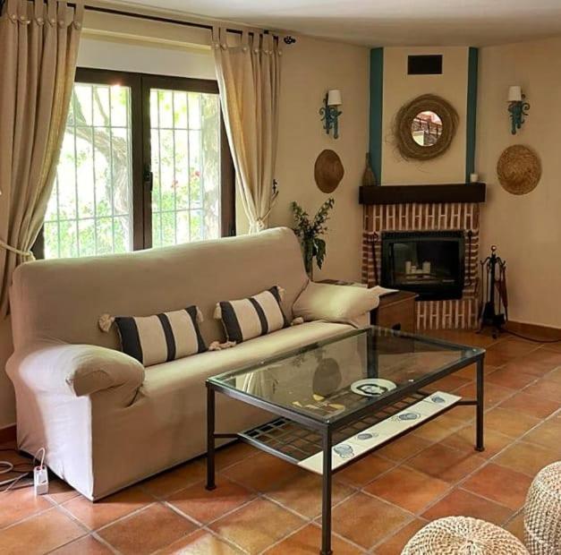 Casa Rural En Candeleda Con Piscina Y Un Maravilloso Jardin Exterior foto