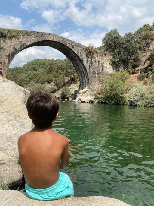 Casa Rural En Candeleda Con Piscina Y Un Maravilloso Jardin Exterior foto